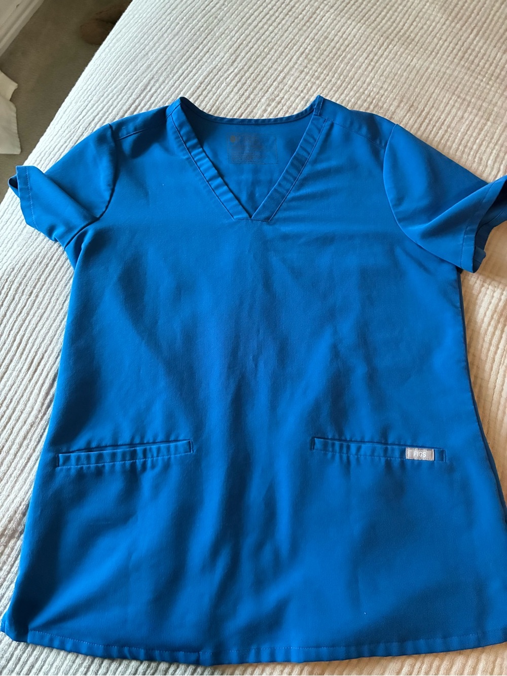 FIGS women’s royal blue scrub top size small
